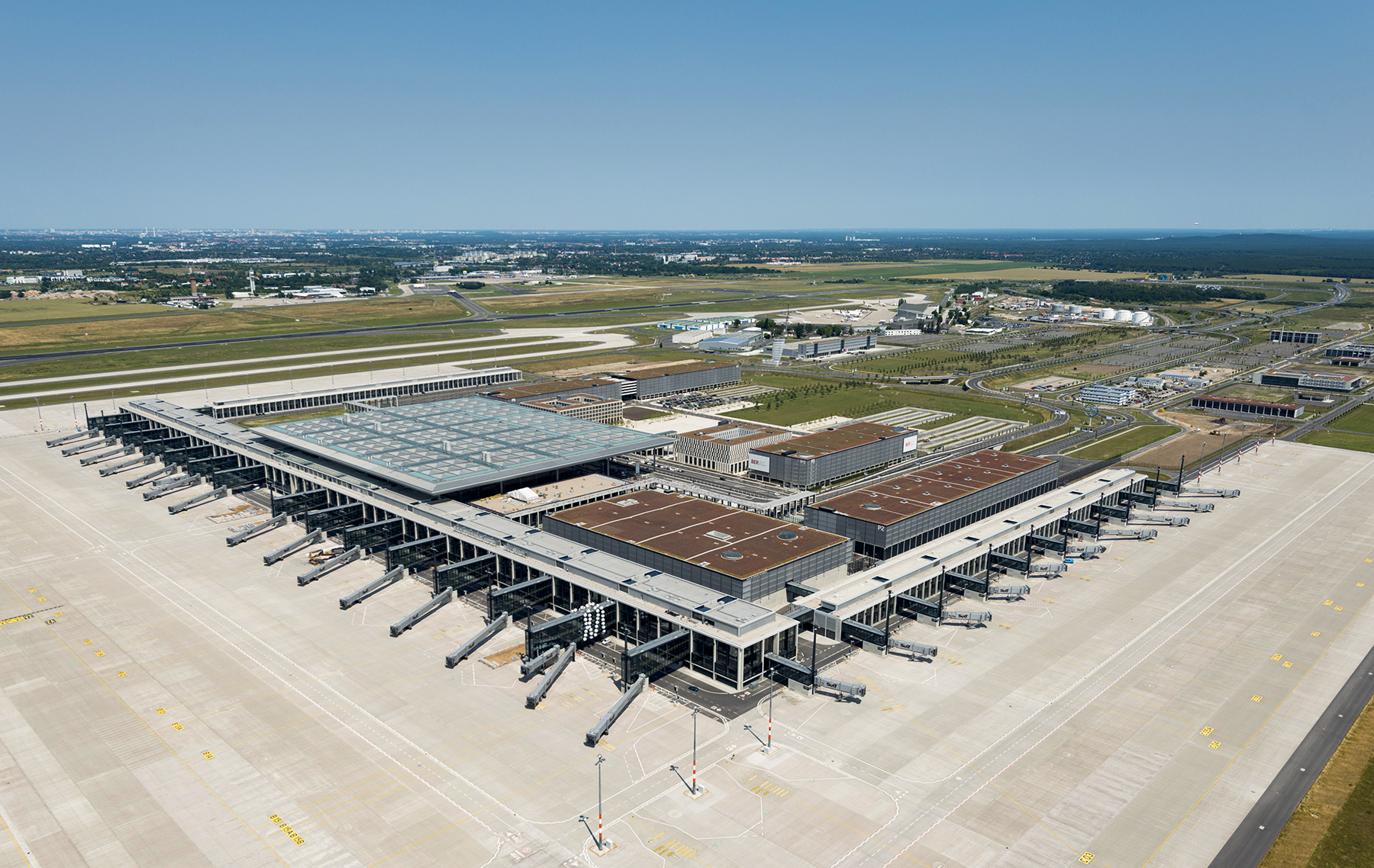 Berlin Brandenburg Airport Lockers ZCIKEO